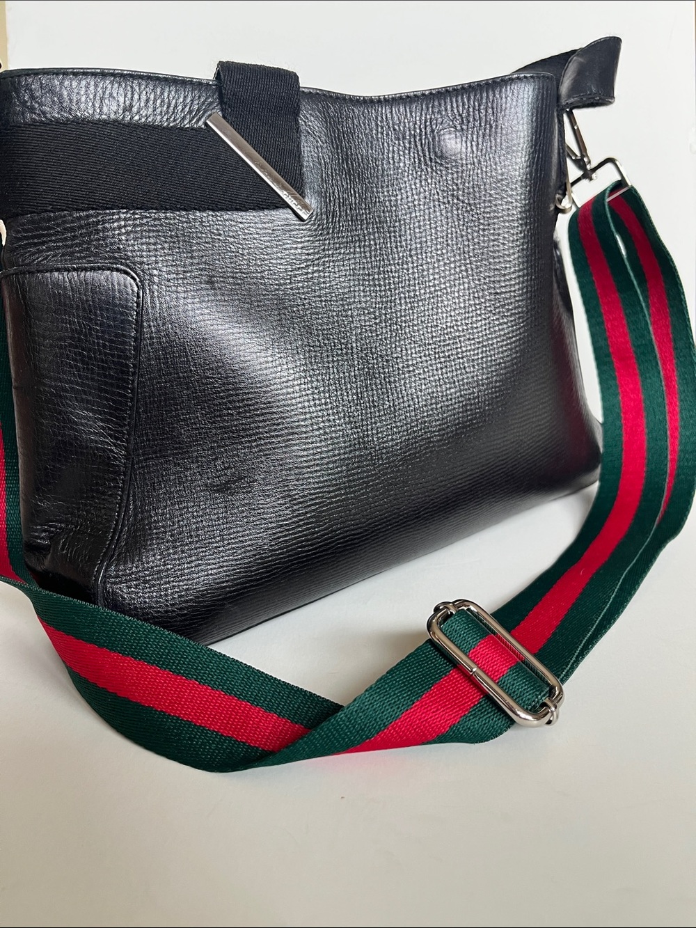 Gucci, black leather tote, design changes PLEASE READ. 78983, 002088.